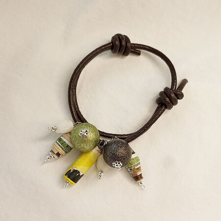 Bracciale Cuoio Allegria - Gioielli fatti a mano, nati dalla carta